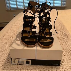 Dolce Vida, black suede lace up shoes with wood heel